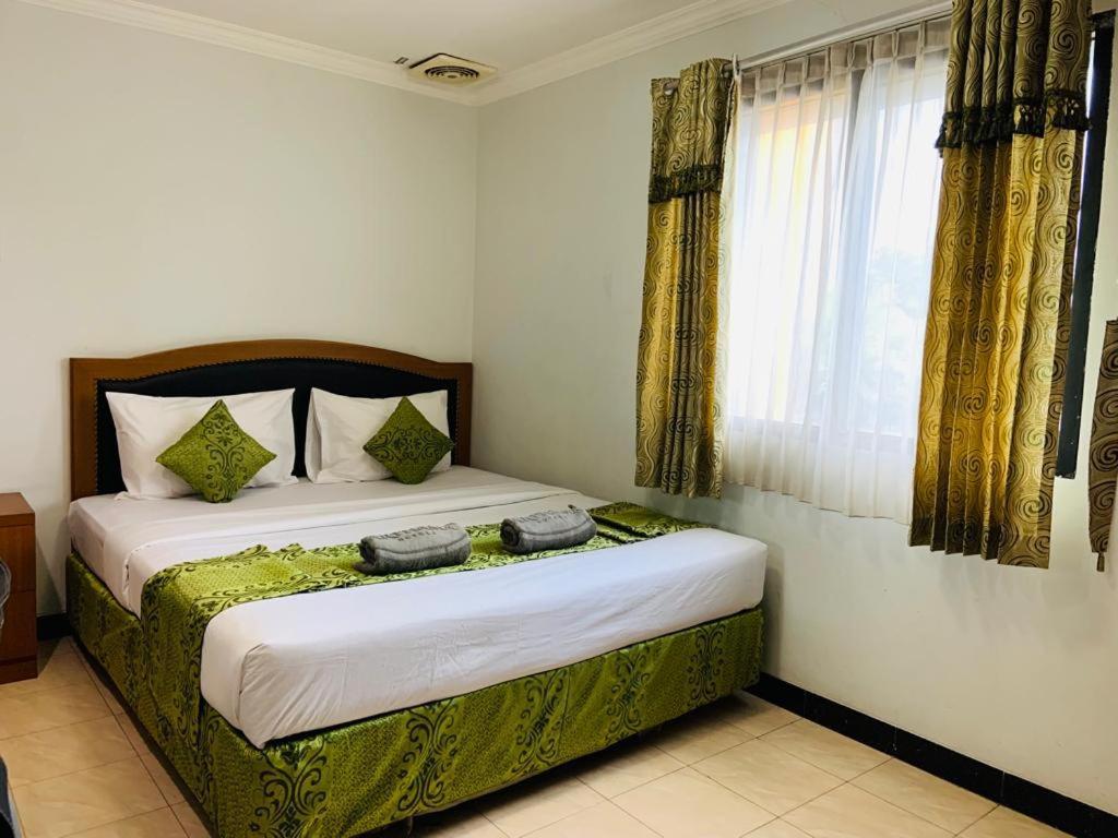 Karsa Utama Hotel Jakarta Eksteriør bilde