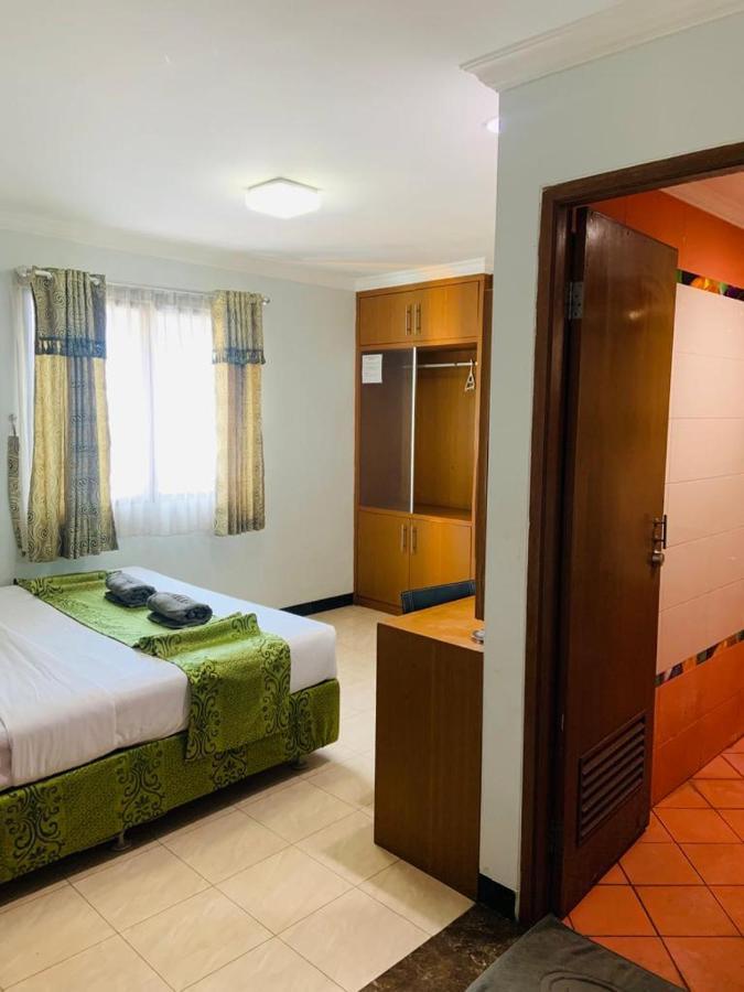 Karsa Utama Hotel Jakarta Eksteriør bilde