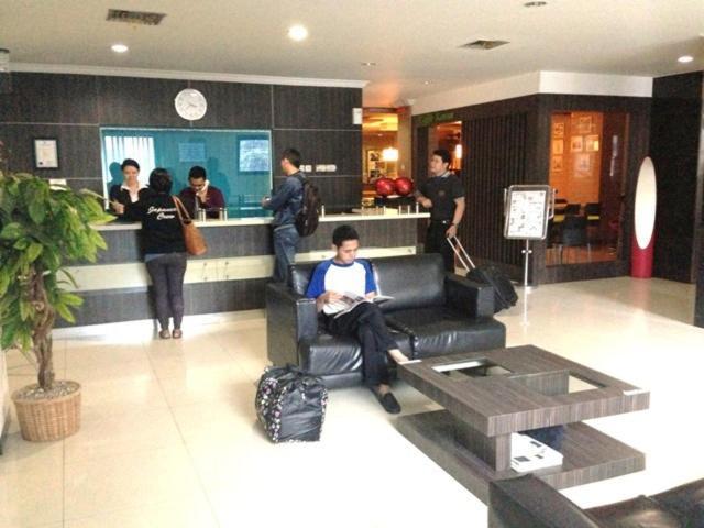 Karsa Utama Hotel Jakarta Eksteriør bilde